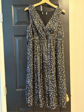 Sleeveless Black Dress with White Dot & Vine Print